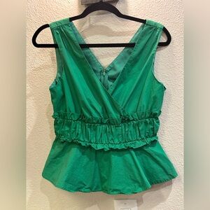 ❤️ BOGO FREE ❤️ Express Emerald Sleeveless V Neck Peplum Blouse Size Small